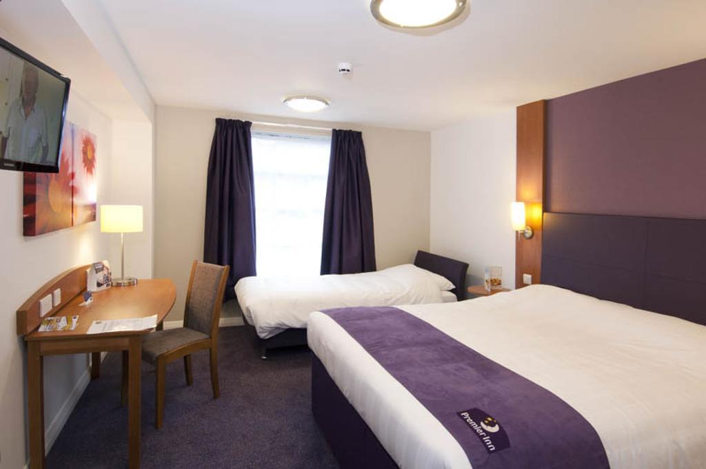 Premier Inn Birmingham City - Aston Ruang foto