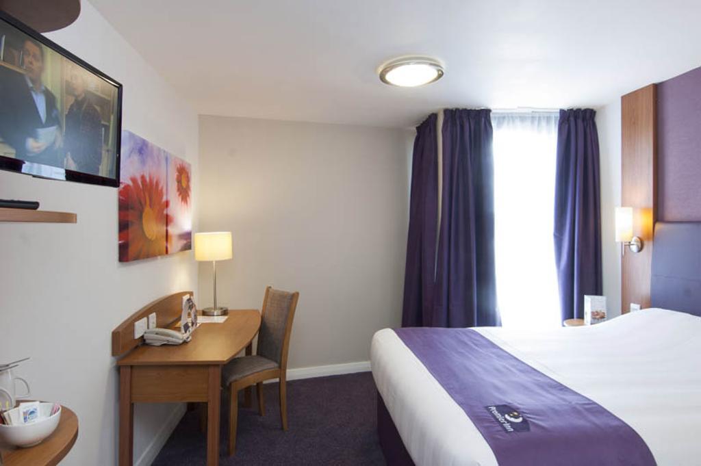 Premier Inn Birmingham City - Aston Ruang foto