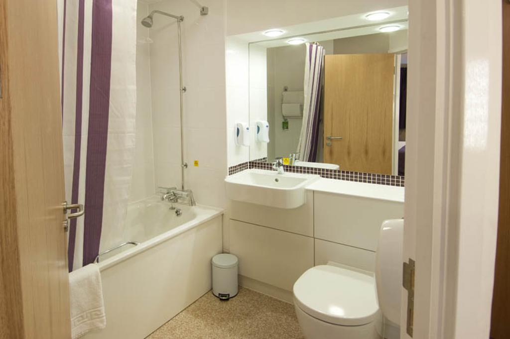 Premier Inn Birmingham City - Aston Ruang foto